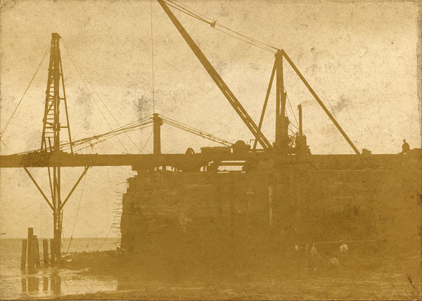Construction of the south pier 1